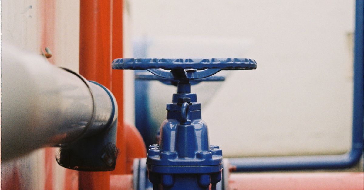 Navigating Compliance in Industrial Plumbing for Large Facilities